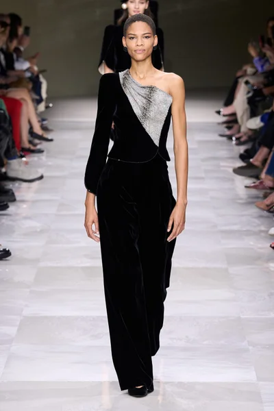 Look 12